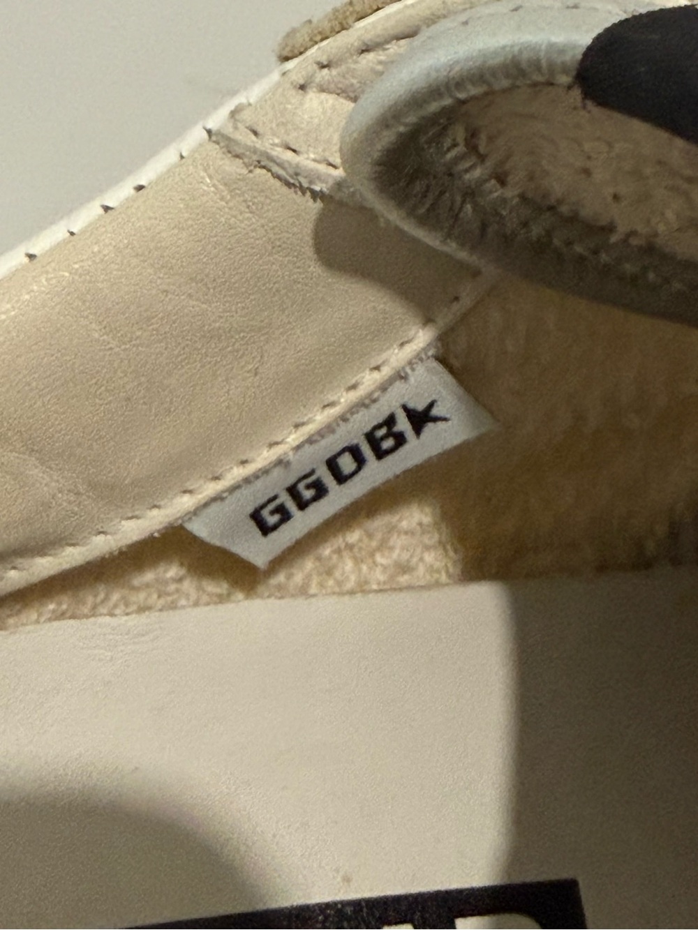Golden Goose White Leather Sneaker with Pink Star and Silver Toe - Picture 8 of 12